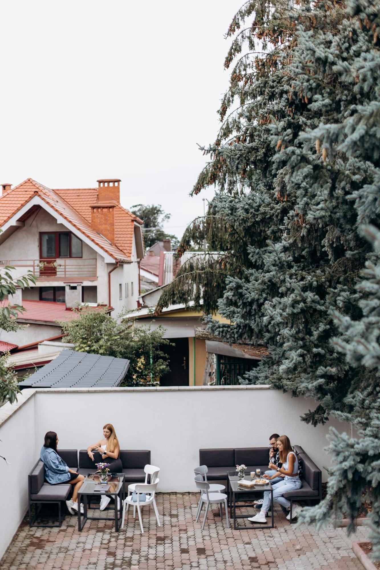 Eduard Hotel Uzhhorod Εξωτερικό φωτογραφία