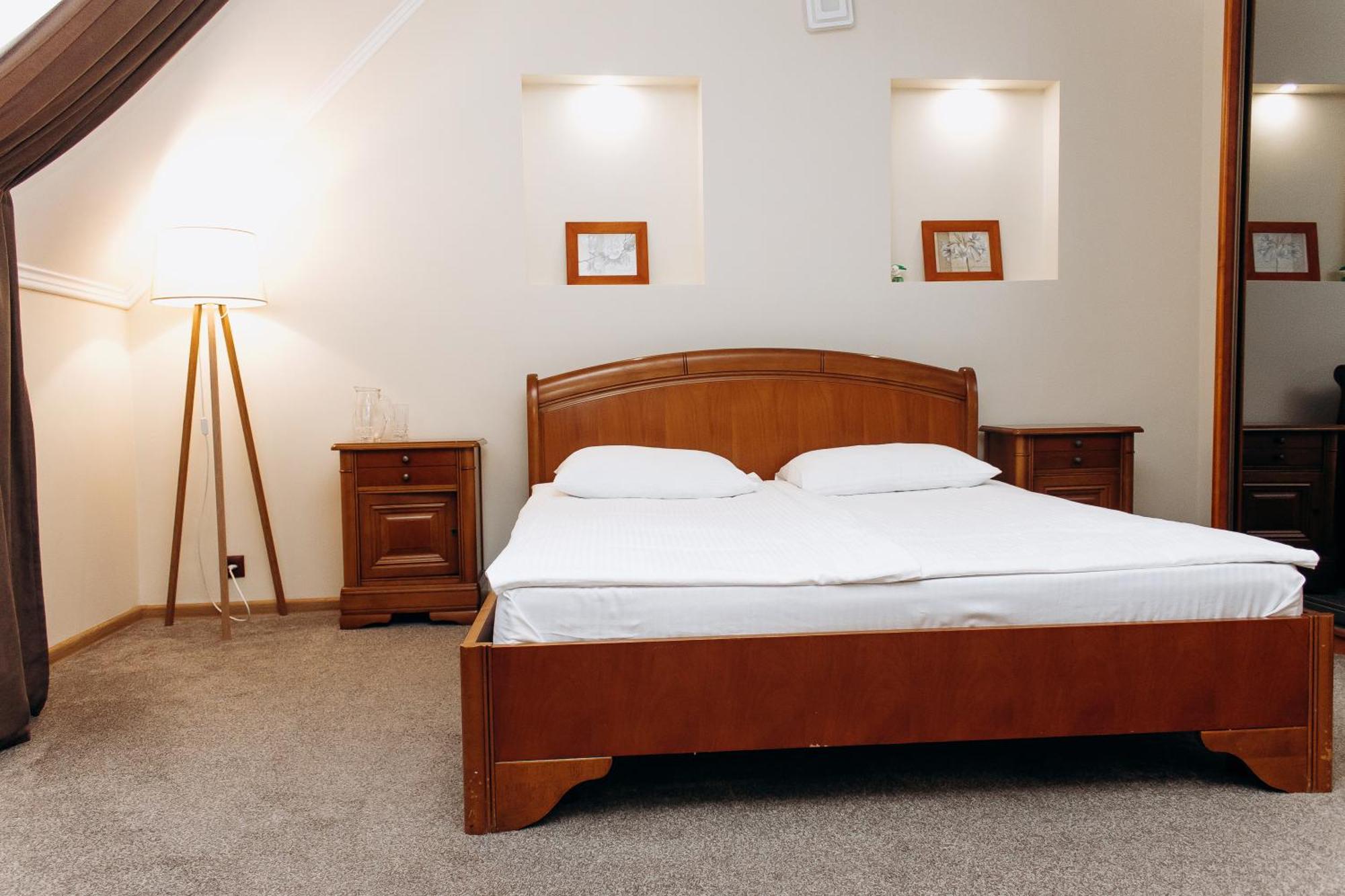 Eduard Hotel Uzhhorod Εξωτερικό φωτογραφία